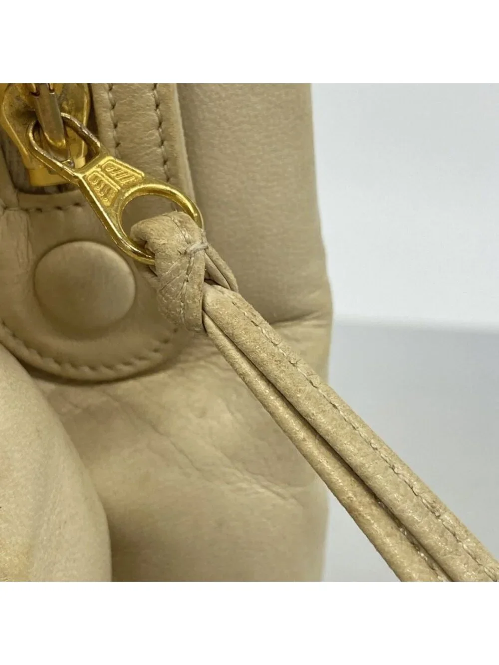 Chanel Shoulder Bag Leather Beige Gold